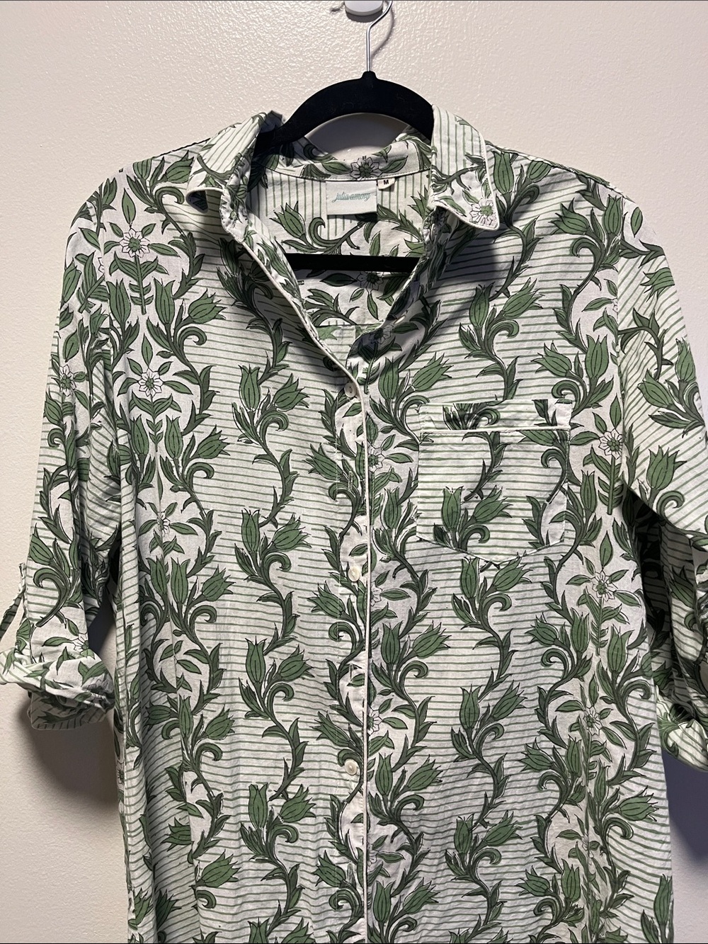 JULIA AMORY Green Floral-Print Button-Down Cotton Husband Shirt, Size M - Picture 2 of 7